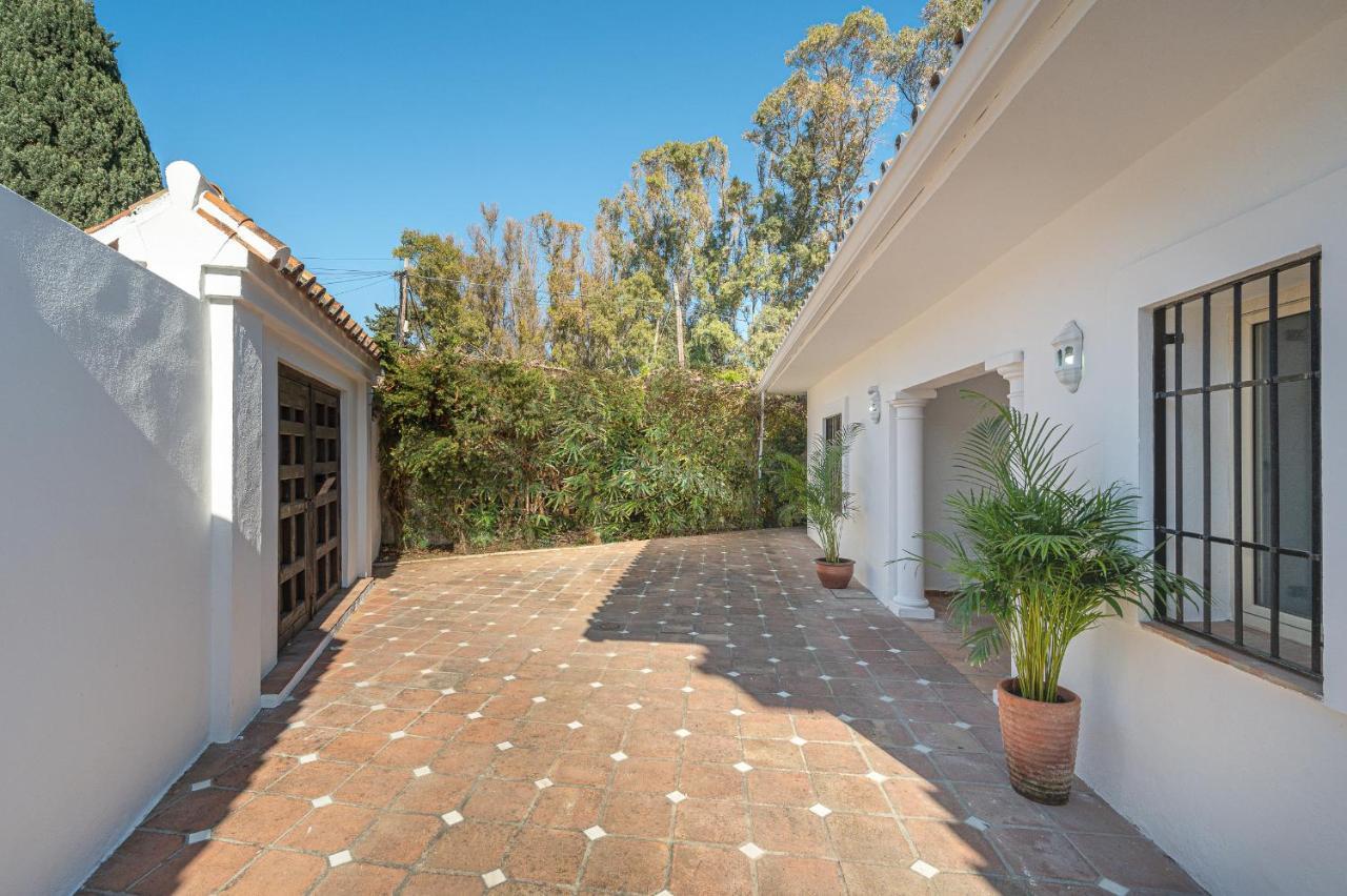 Banus 10 Minutos Villa Estepona Dış mekan fotoğraf